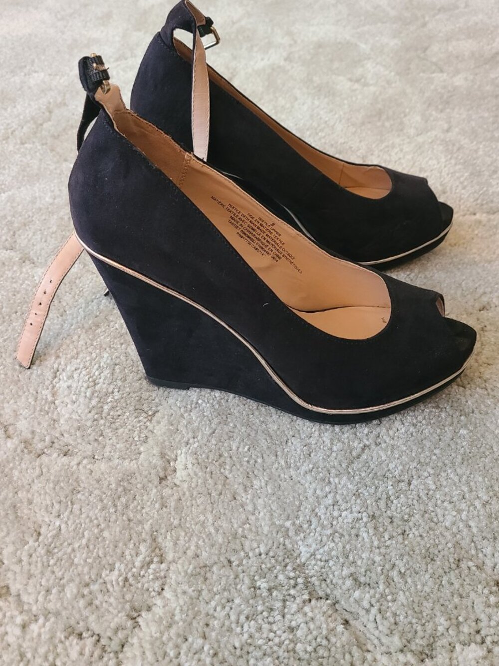 Mossimo Wedges - Picture 3 of 7